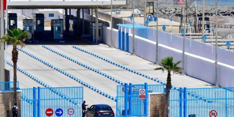 إيقاف مواطن إسباني متلبس بحيازة 26 كلغ من الحشيش بمعبر باب سبتة